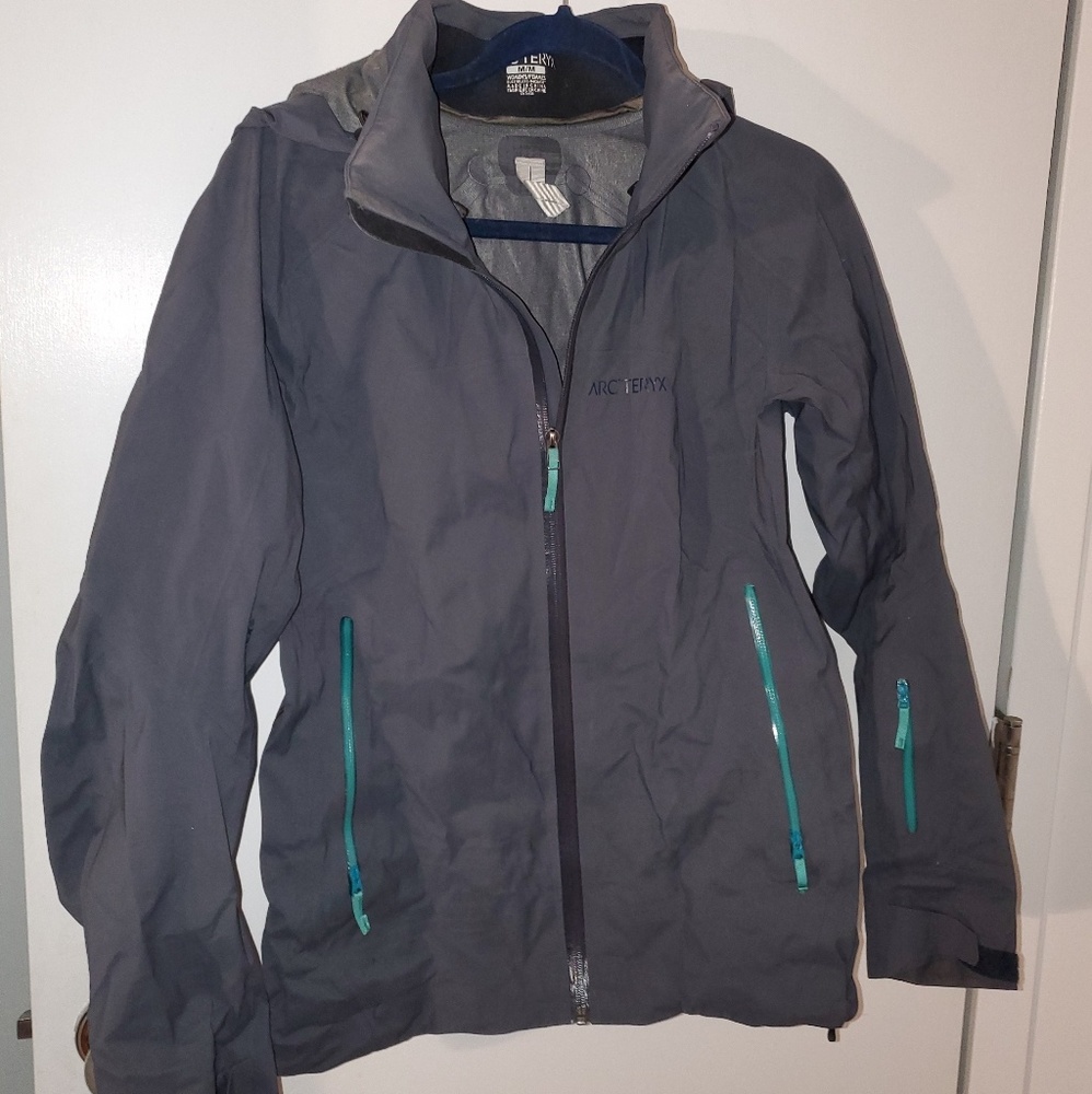 Gray and Teal Arcteryx Ski Shell Jacket ravenna